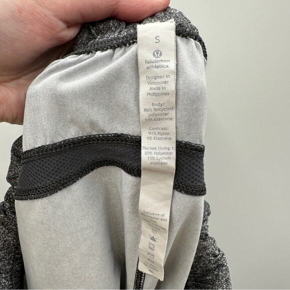Lululemon Pace Breaker Short 9" Linerless in Carbon Mist Alpine Grey Sz S - Picture 8 of 8